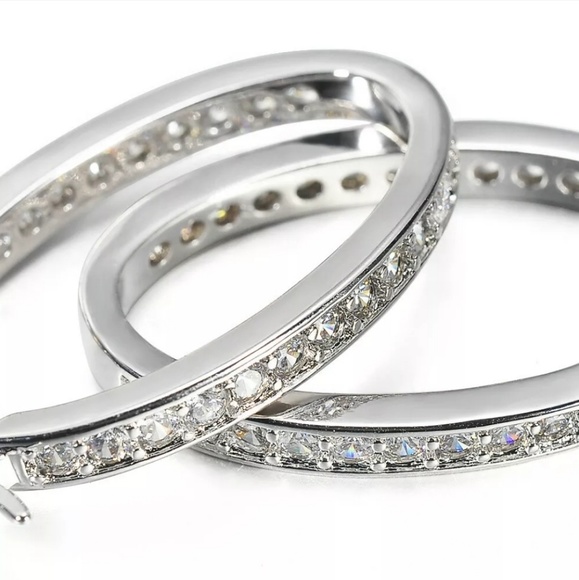 Gorgeous Gold filled cz hoop earrings! - Picture 3 of 7